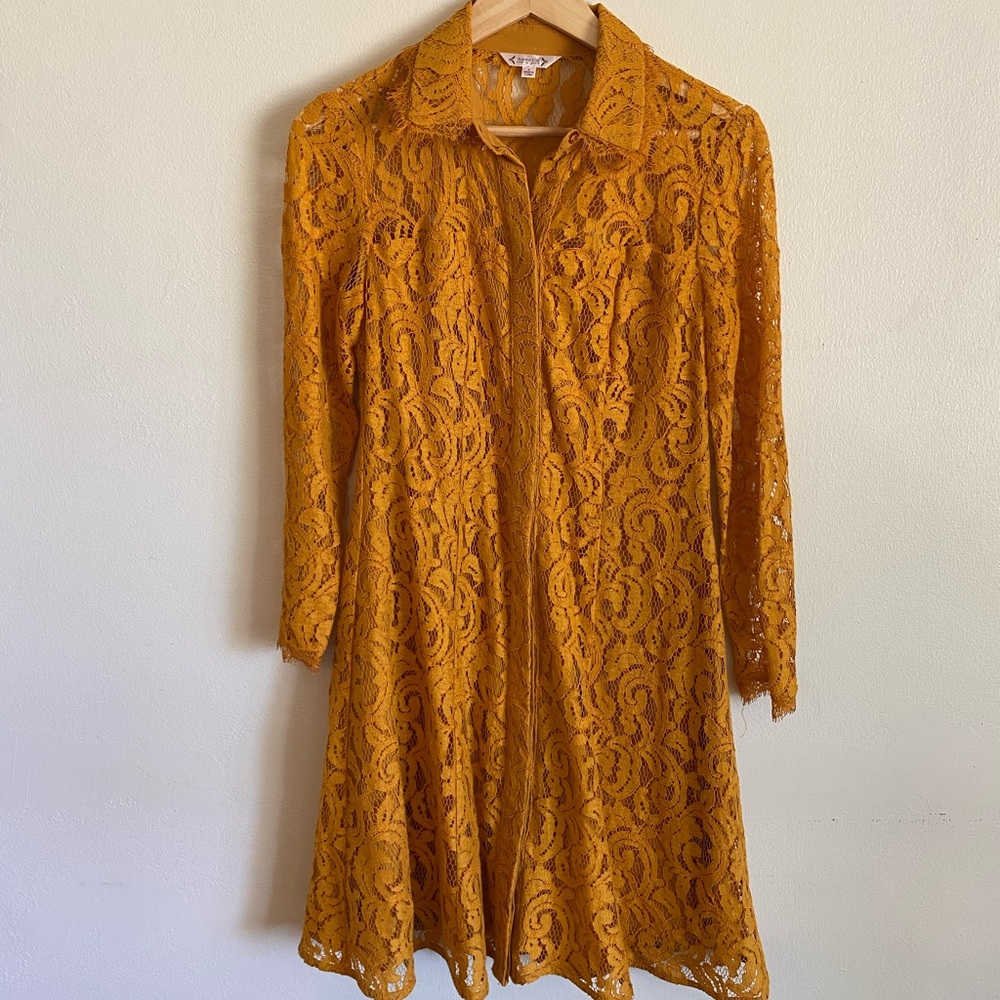 Flattering, bright and versatile dress.